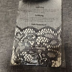 Floral Lace Pattern Phone Cover in Black and White